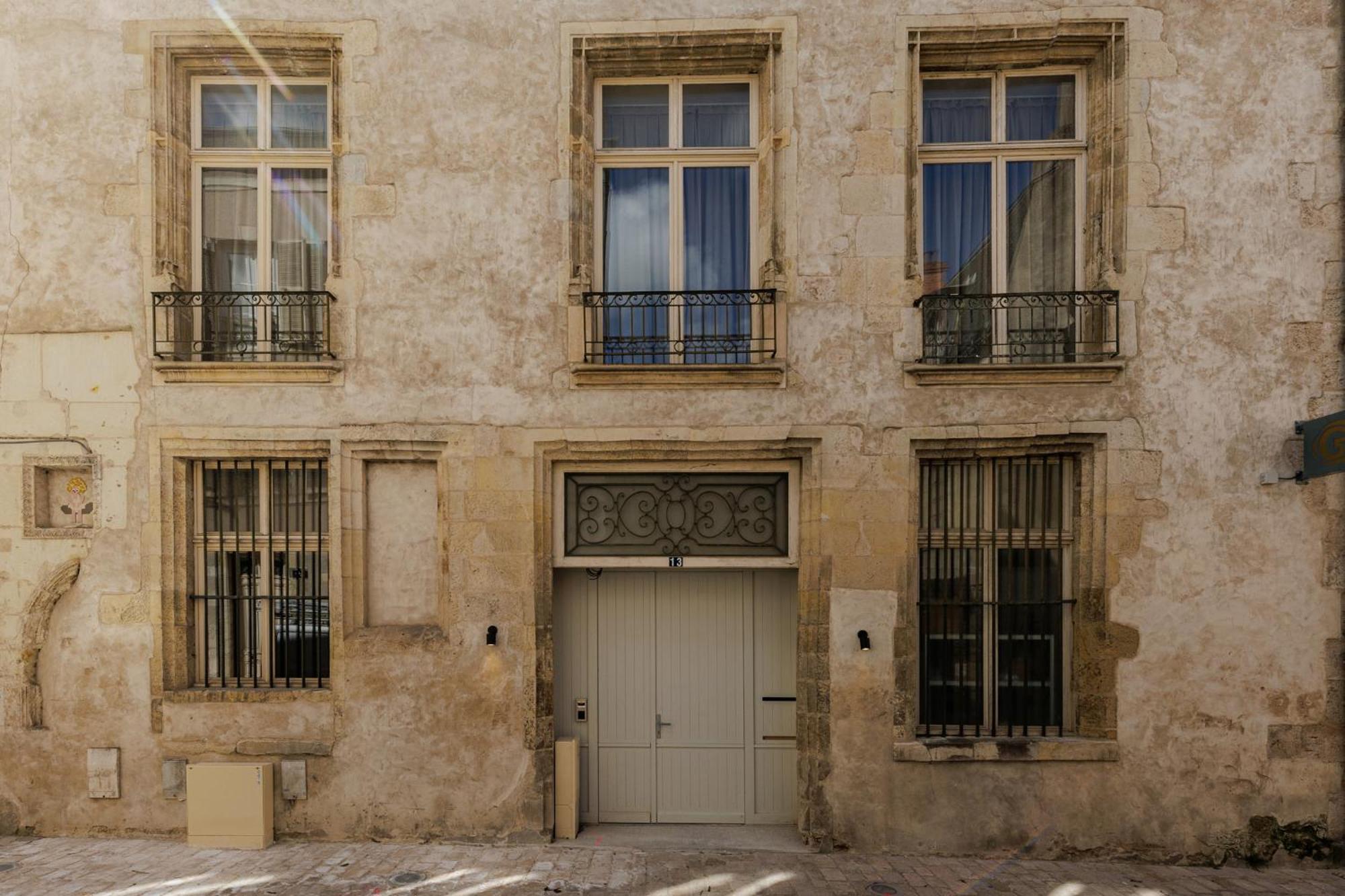 Hotel Cloitre - Entree Autonome, Reception En Ligne - Encore Mieux 올리언스 외부 사진